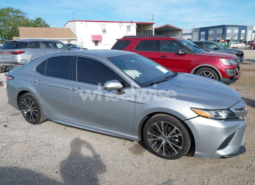 Photo 14 of 2020 Toyota Camry SE (VIN 4T1G11AK5LU357877)