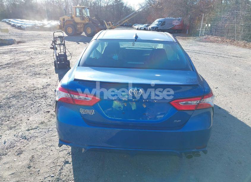 Photo 16 of 2020 Toyota Camry SE (VIN 4T1G11AK5LU374744)