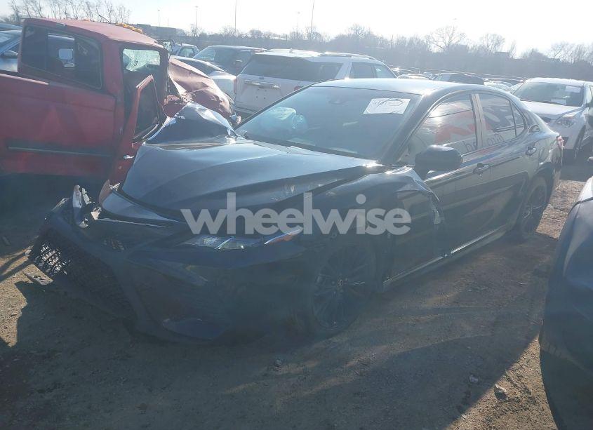 Photo 2 of 2020 Toyota Camry SE NIGHTSHADE EDITION (VIN 4T1G11AK5LU375683)