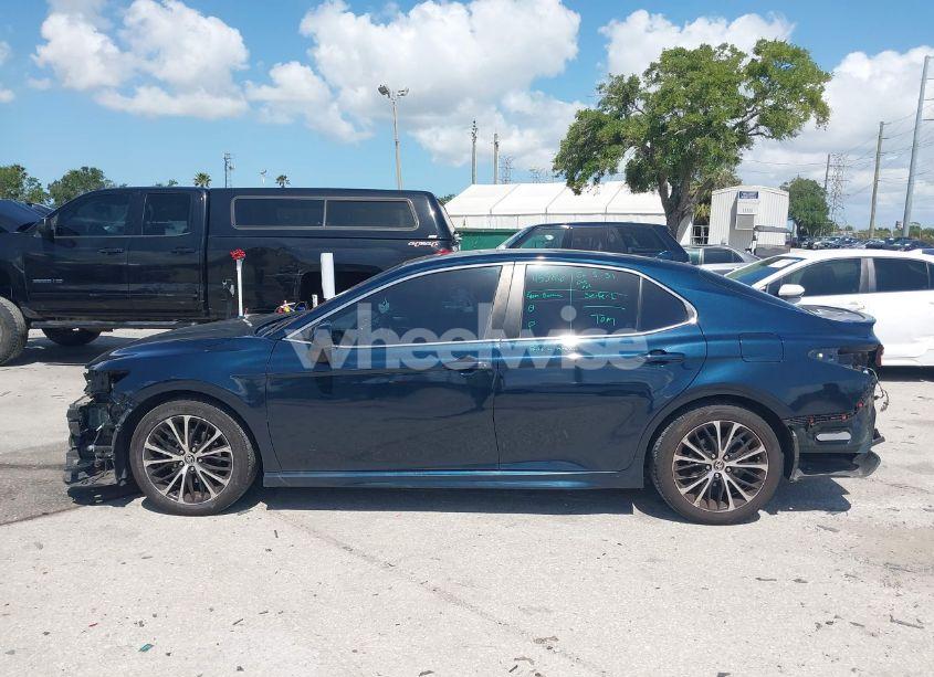 Photo 14 of 2020 Toyota Camry SE (VIN 4T1G11AK5LU500066)