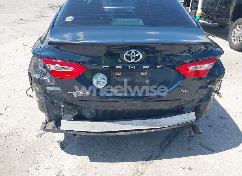 Photo 20 of 2020 Toyota Camry SE (VIN 4T1G11AK5LU500066)