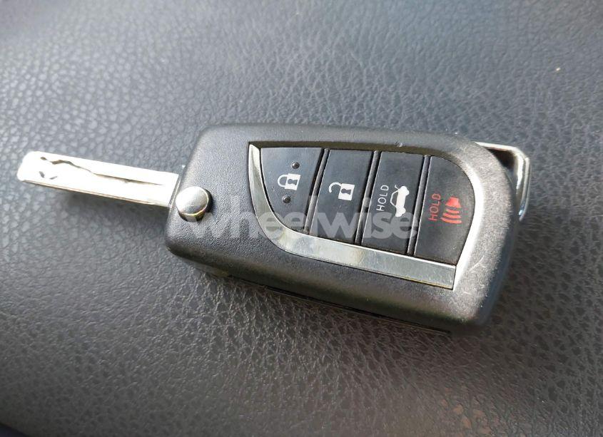 Photo 11 of 2020 Toyota Camry SE (VIN 4T1G11AK5LU509611)