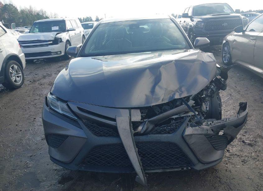Photo 12 of 2020 Toyota Camry SE (VIN 4T1G11AK5LU891803)