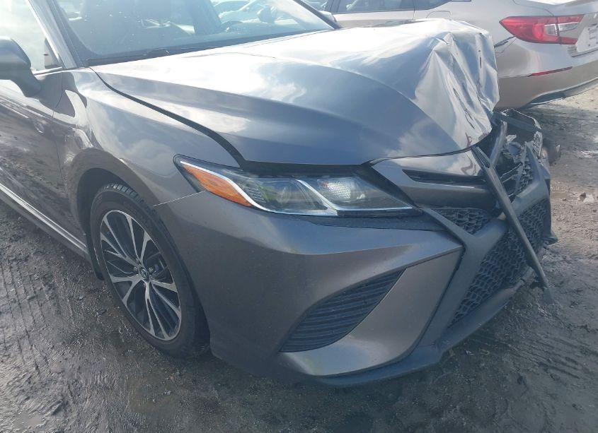Photo 17 of 2020 Toyota Camry SE (VIN 4T1G11AK5LU891803)