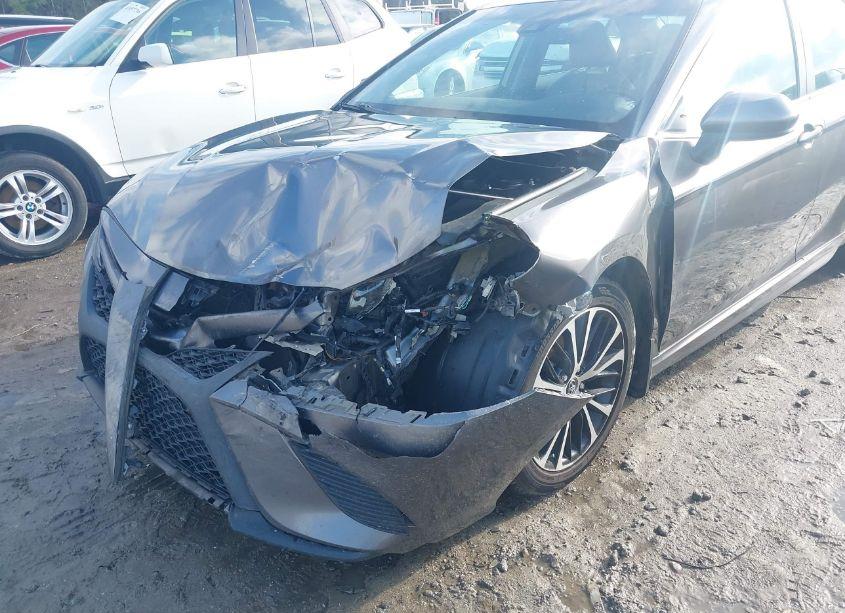 Photo 6 of 2020 Toyota Camry SE (VIN 4T1G11AK5LU891803)