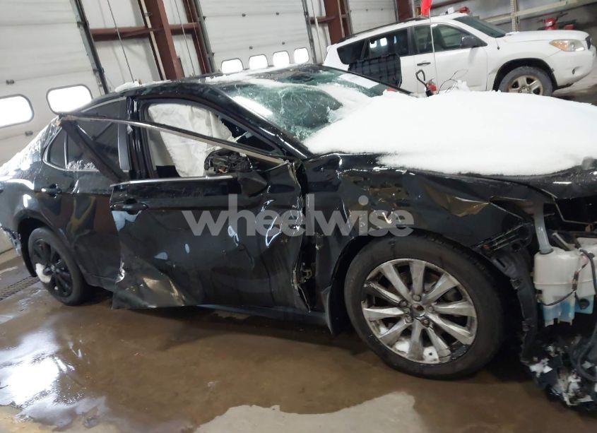 Photo 13 of 2020 Toyota Camry SE (VIN 4T1G11AK5LU929224)