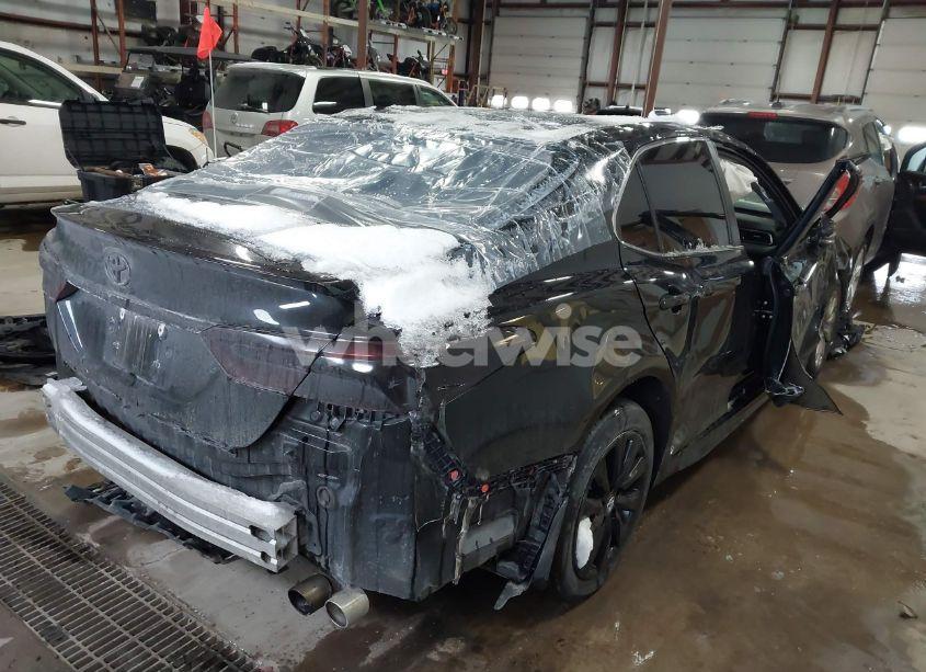 Photo 4 of 2020 Toyota Camry SE (VIN 4T1G11AK5LU929224)