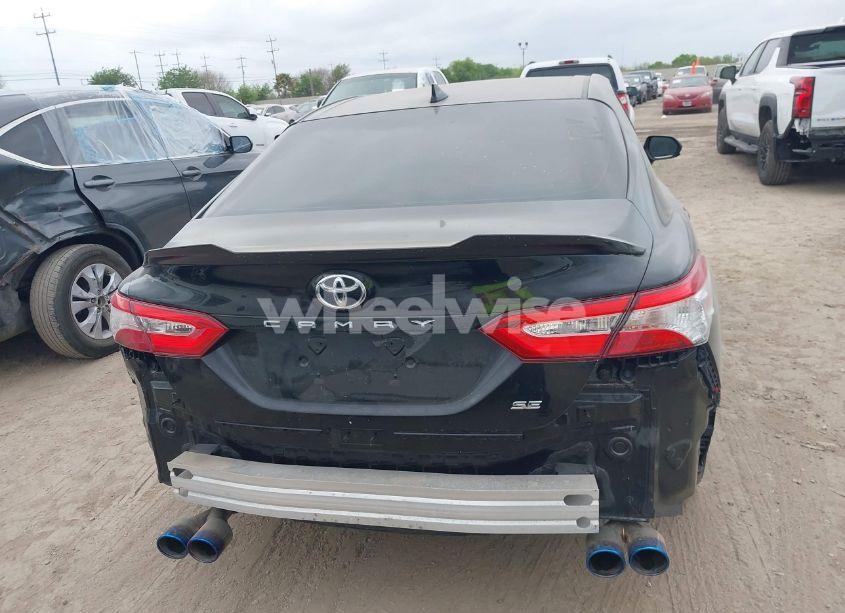 Photo 16 of 2020 Toyota Camry SE (VIN 4T1G11AK5LU940479)