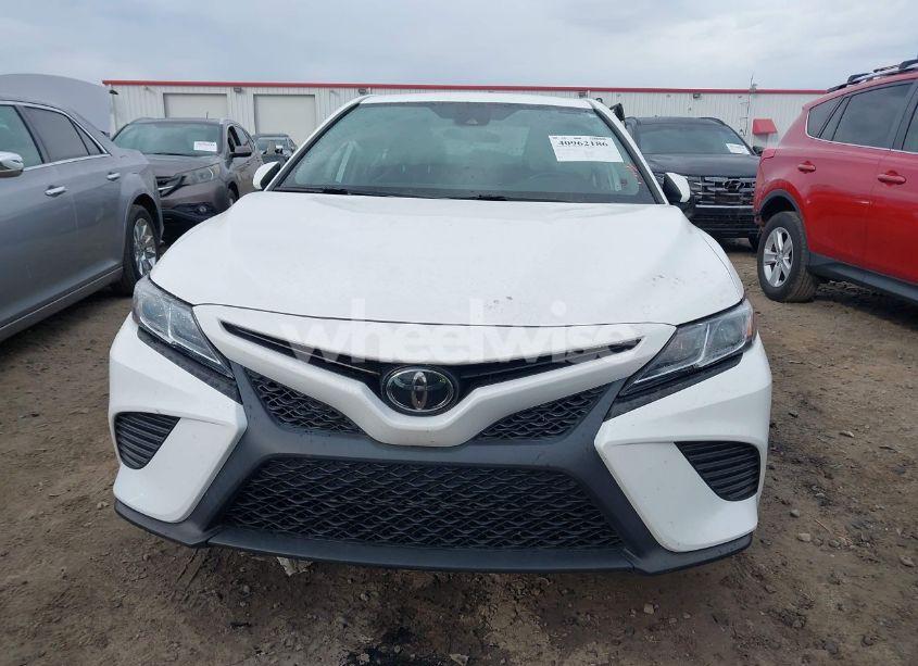 Photo 12 of 2020 Toyota Camry SE (VIN 4T1G11AK5LU945729)