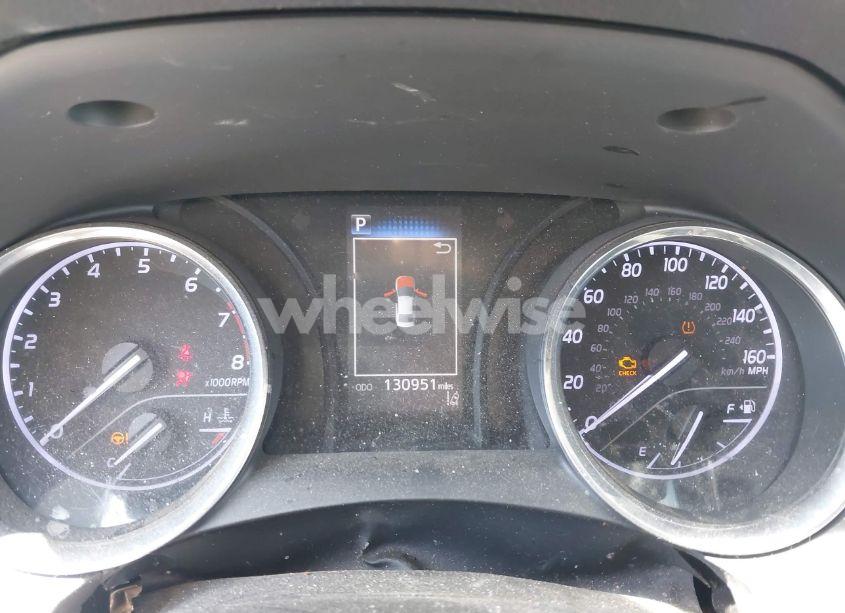 Photo 15 of 2020 Toyota Camry SE (VIN 4T1G11AK5LU983431)