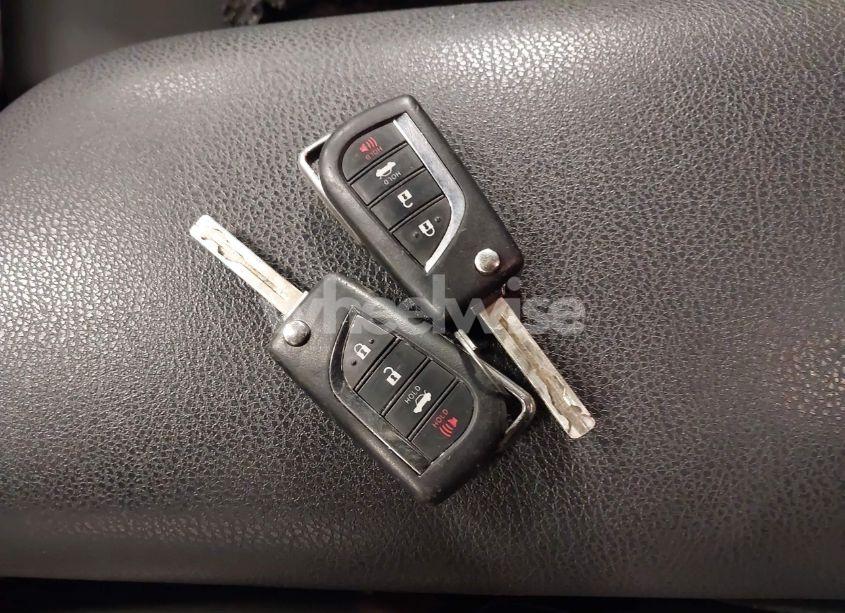 Photo 11 of 2020 Toyota Camry SE (VIN 4T1G11AK5LU988970)