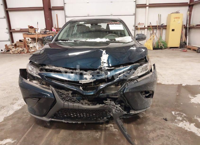 Photo 12 of 2020 Toyota Camry SE (VIN 4T1G11AK5LU988970)