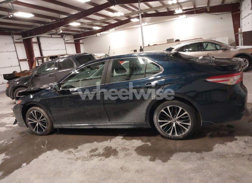 Photo 14 of 2020 Toyota Camry SE (VIN 4T1G11AK5LU988970)