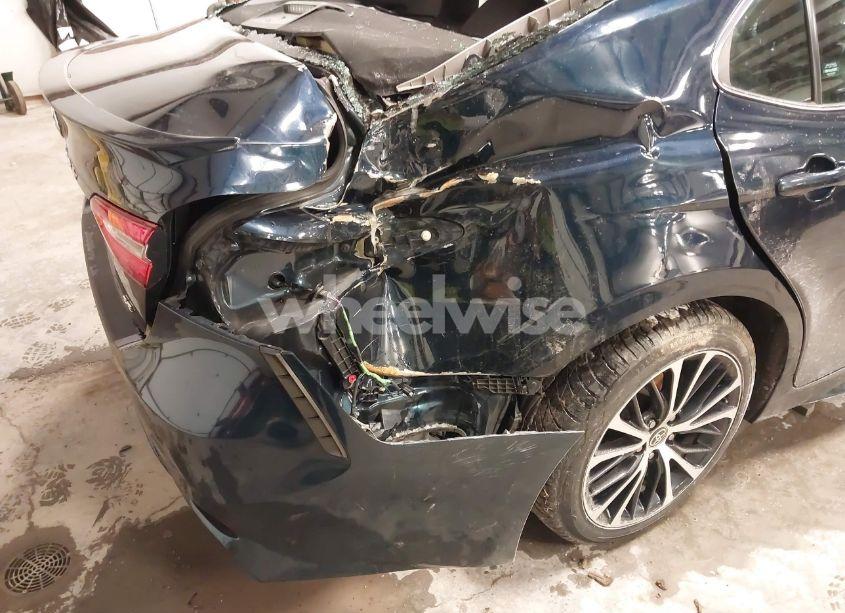 Photo 17 of 2020 Toyota Camry SE (VIN 4T1G11AK5LU988970)