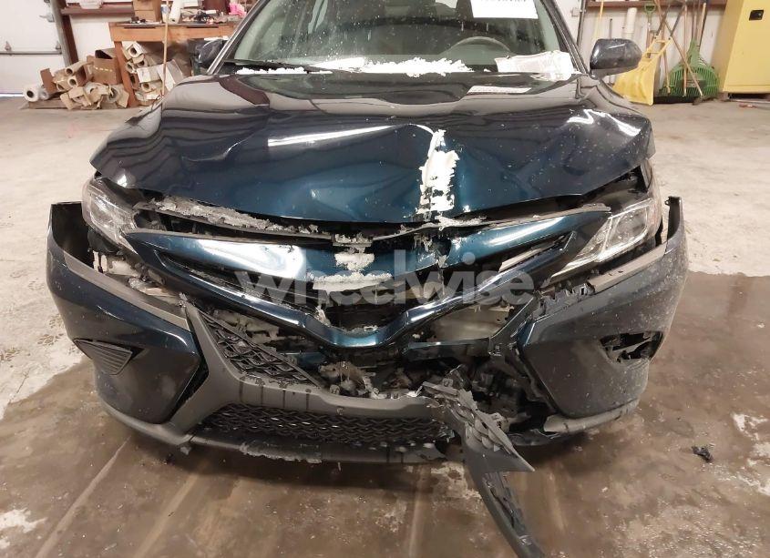Photo 6 of 2020 Toyota Camry SE (VIN 4T1G11AK5LU988970)