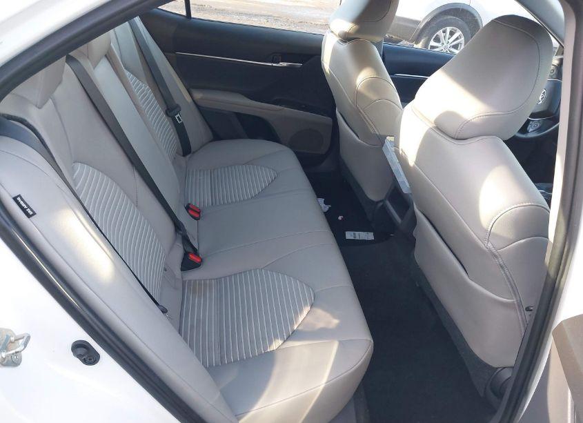 Photo 8 of 2020 Toyota Camry SE (VIN 4T1G11AK5LU995403)