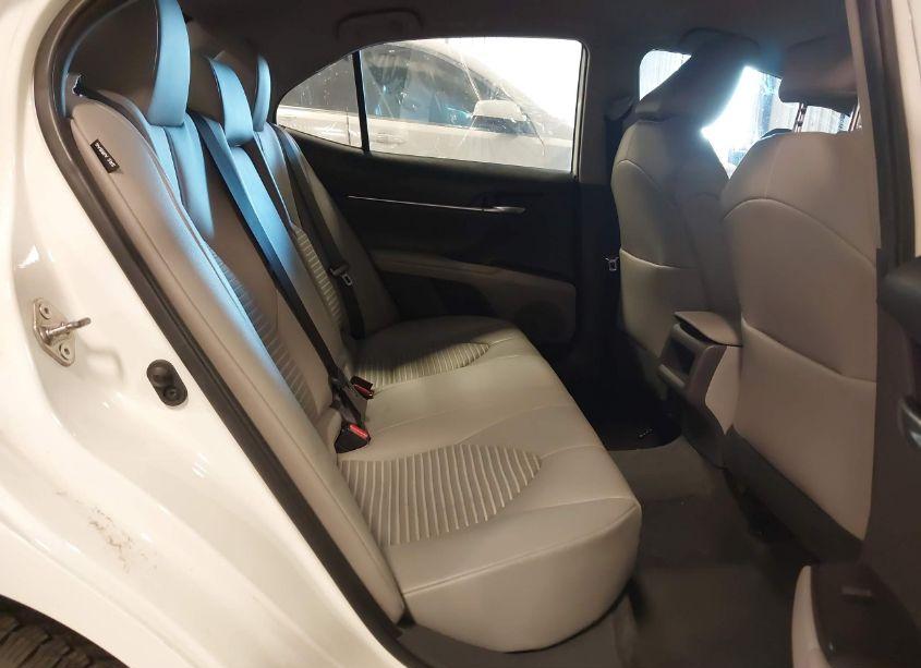 Photo 8 of 2021 Toyota Camry SE (VIN 4T1G11AK5MU408036)