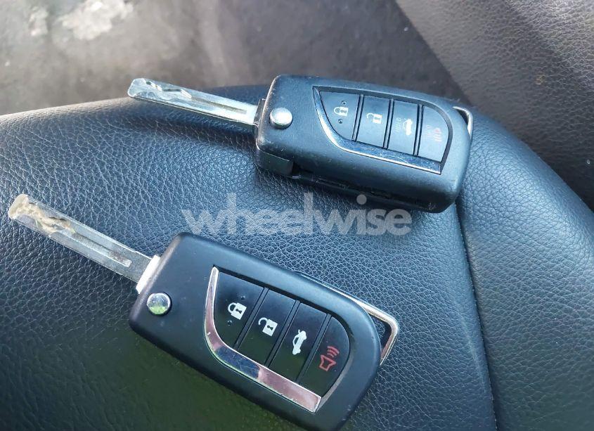 Photo 11 of 2021 Toyota Camry SE (VIN 4T1G11AK5MU411101)