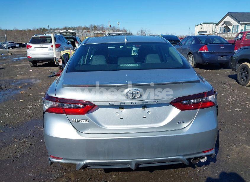 Photo 16 of 2021 Toyota Camry SE (VIN 4T1G11AK5MU411101)
