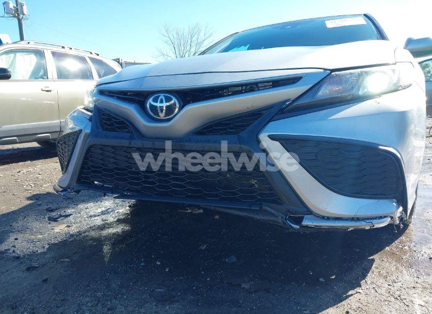 Photo 6 of 2021 Toyota Camry SE (VIN 4T1G11AK5MU411101)