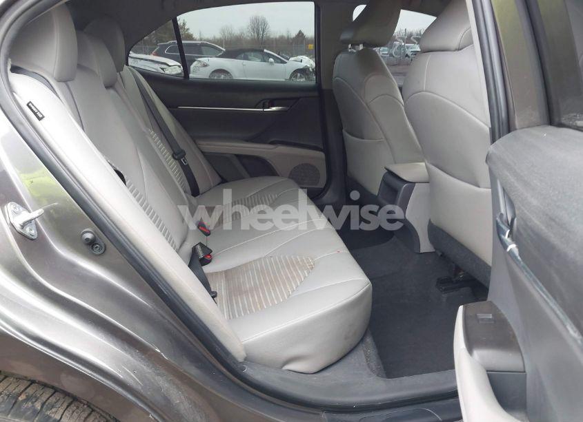 Photo 8 of 2021 Toyota Camry SE (VIN 4T1G11AK5MU414225)