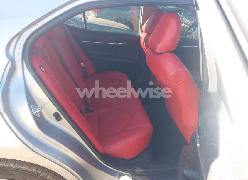 Photo 8 of 2021 Toyota Camry SE (VIN 4T1G11AK5MU428870)