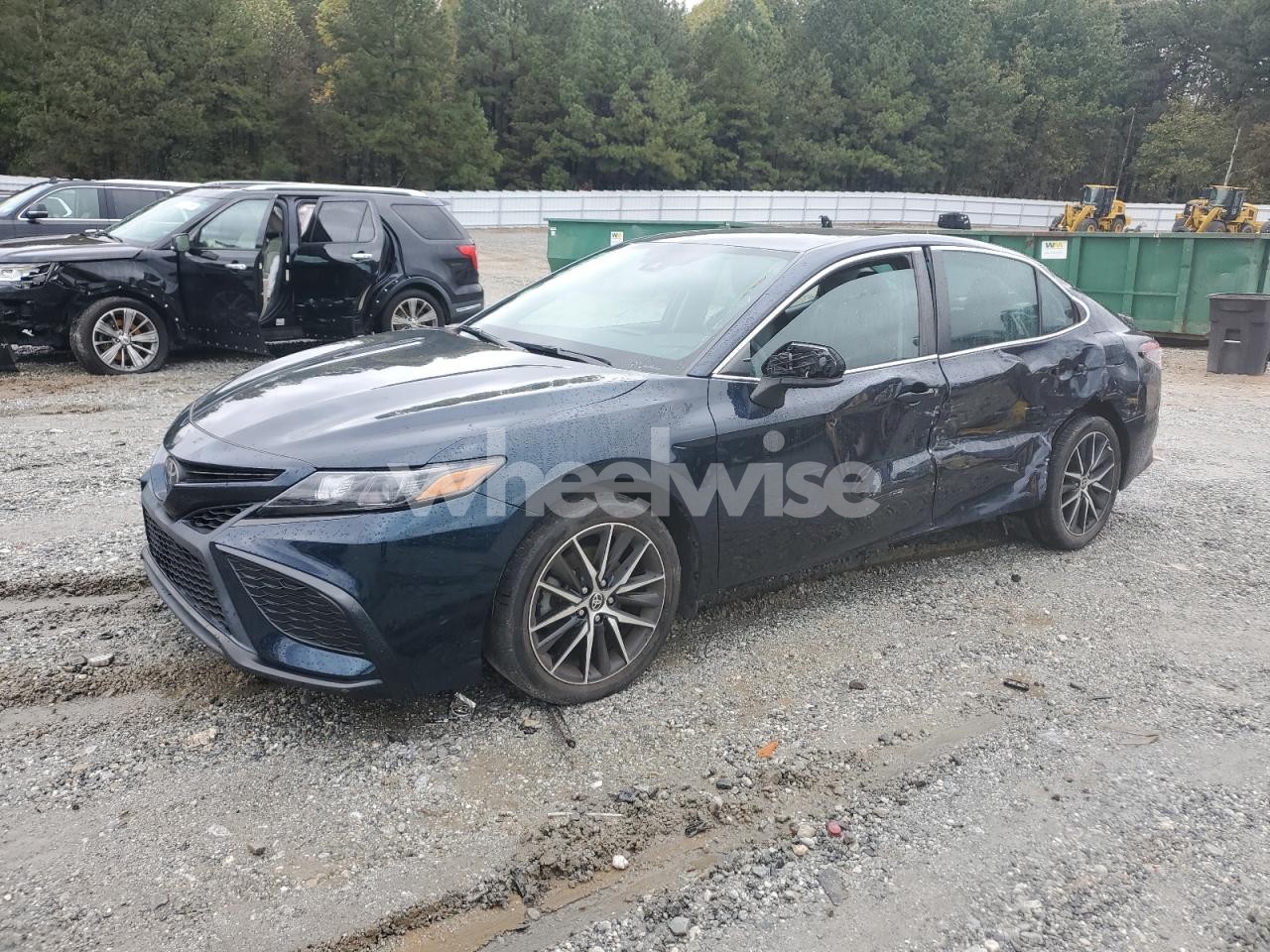 2021 TOYOTA CAMRY SE (VIN 4T1G11AK5MU455695) main photo