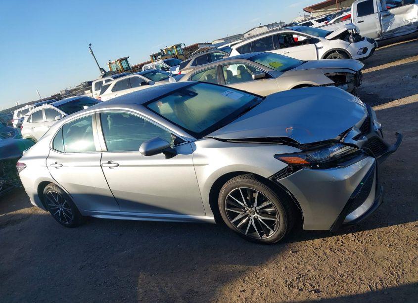 Photo 13 of 2021 Toyota Camry SE (VIN 4T1G11AK5MU466194)