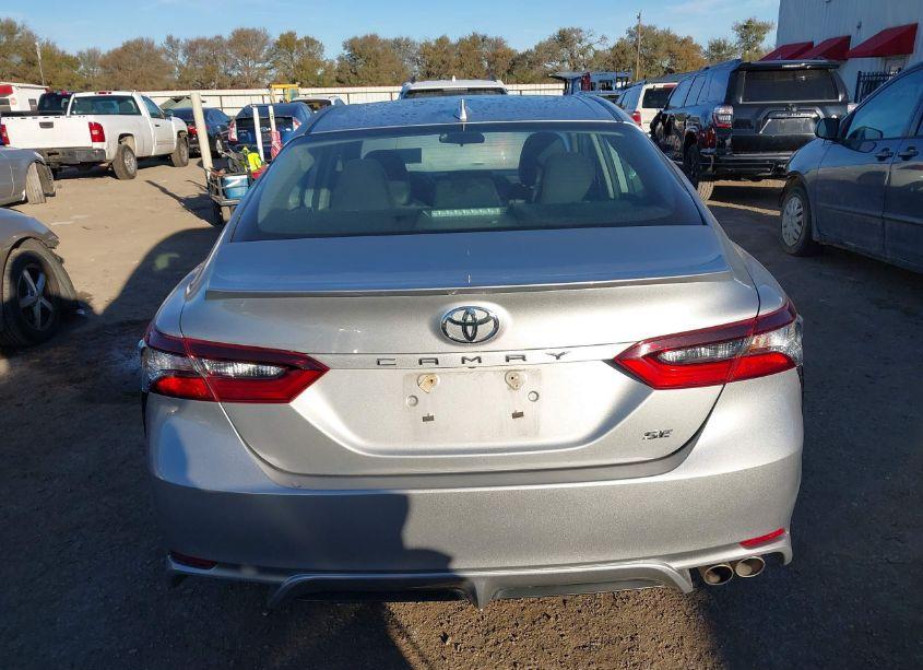 Photo 16 of 2021 Toyota Camry SE (VIN 4T1G11AK5MU466194)