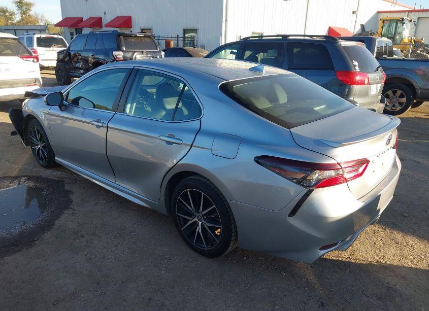 Photo 3 of 2021 Toyota Camry SE (VIN 4T1G11AK5MU466194)