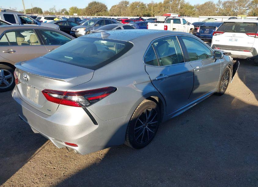 Photo 4 of 2021 Toyota Camry SE (VIN 4T1G11AK5MU466194)