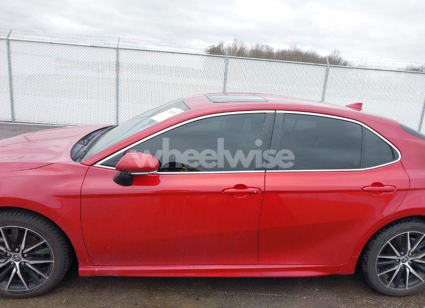 Photo 14 of 2021 Toyota Camry SE (VIN 4T1G11AK5MU492441)