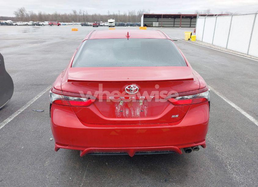Photo 16 of 2021 Toyota Camry SE (VIN 4T1G11AK5MU492441)