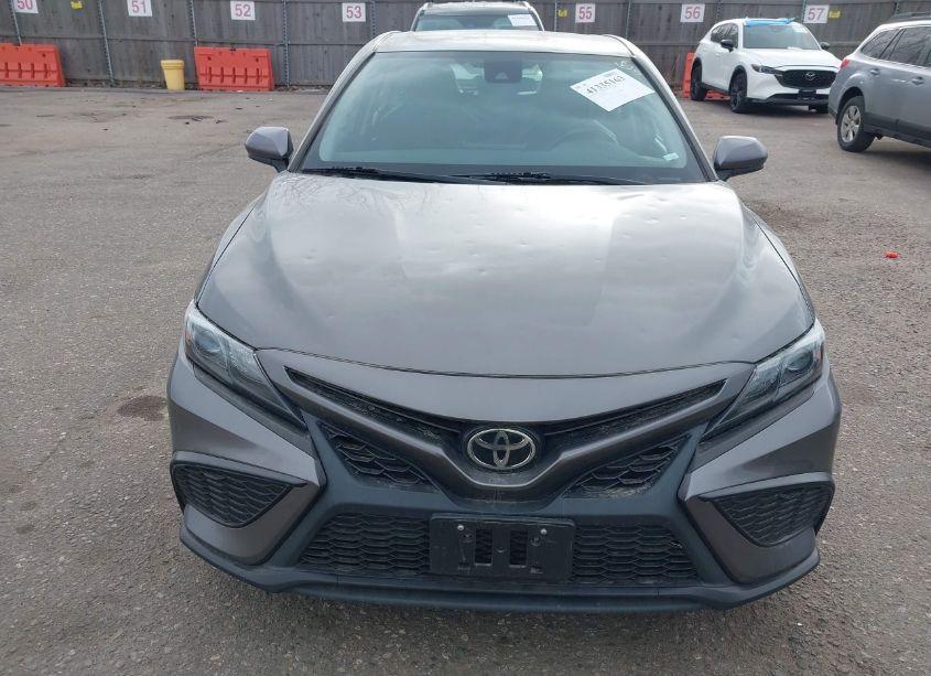 Photo 12 of 2021 Toyota Camry SE (VIN 4T1G11AK5MU524322)