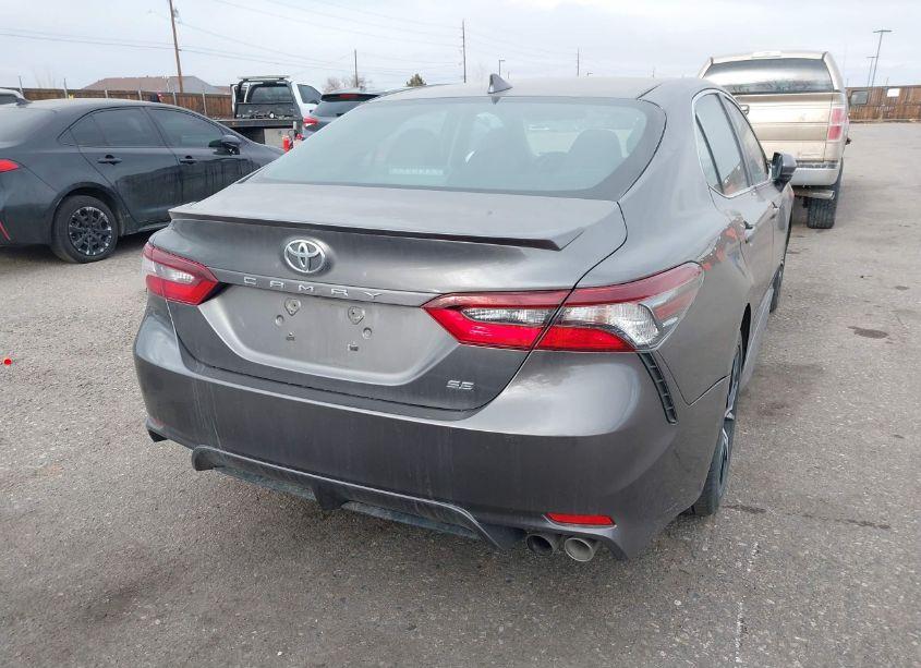 Photo 16 of 2021 Toyota Camry SE (VIN 4T1G11AK5MU524322)