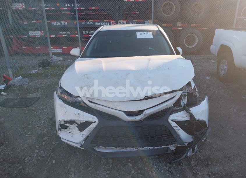Photo 11 of 2021 Toyota Camry SE (VIN 4T1G11AK5MU551262)