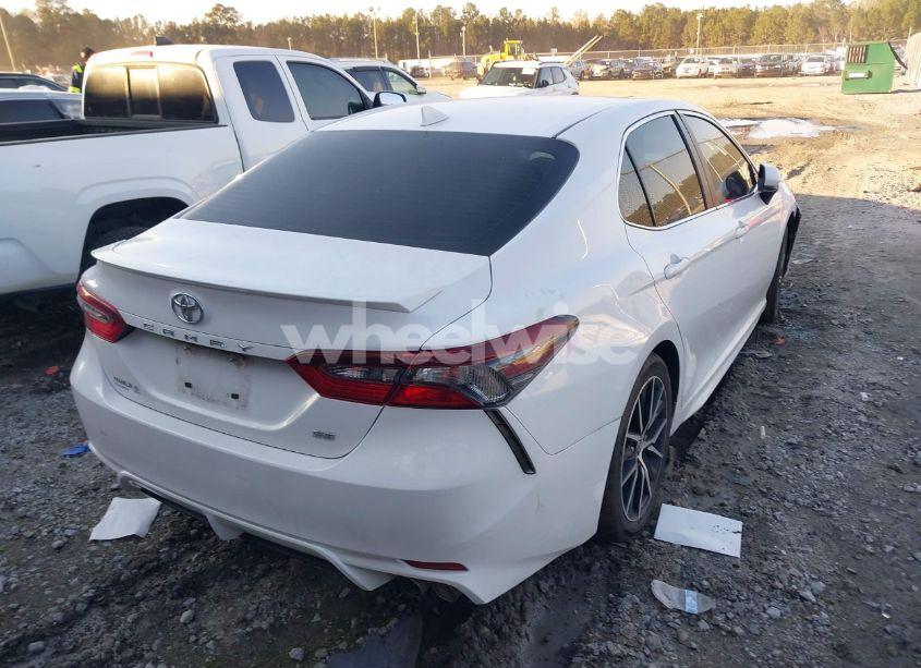 Photo 15 of 2021 Toyota Camry SE (VIN 4T1G11AK5MU551262)