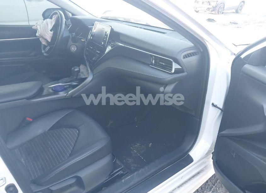 Photo 5 of 2021 Toyota Camry SE (VIN 4T1G11AK5MU551262)