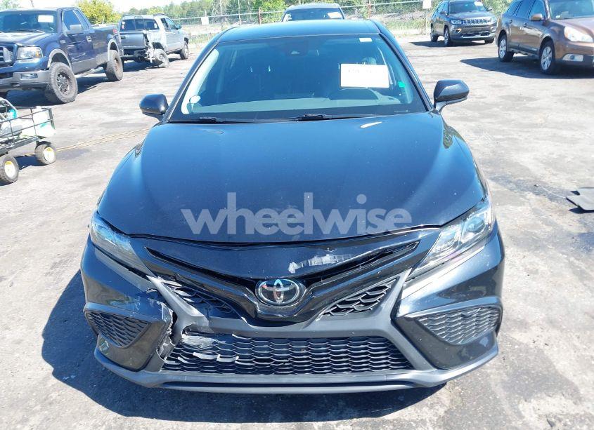 Photo 12 of 2021 Toyota Camry SE (VIN 4T1G11AK5MU561225)