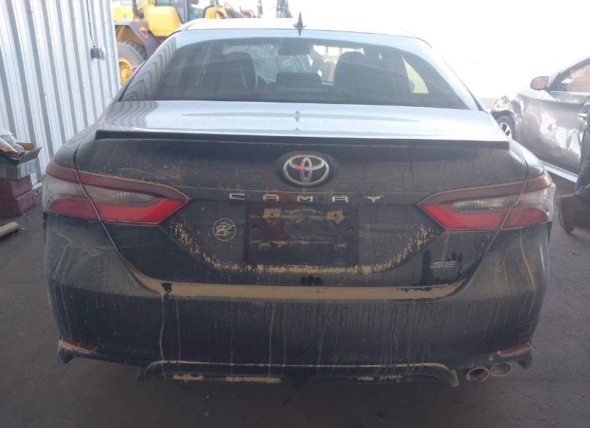 Photo 16 of 2021 Toyota Camry SE (VIN 4T1G11AK5MU598095)