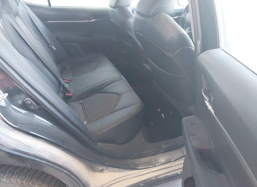 Photo 8 of 2021 Toyota Camry SE (VIN 4T1G11AK5MU598095)