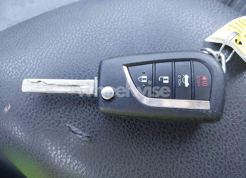 Photo 11 of 2021 Toyota Camry SE (VIN 4T1G11AK5MU607829)