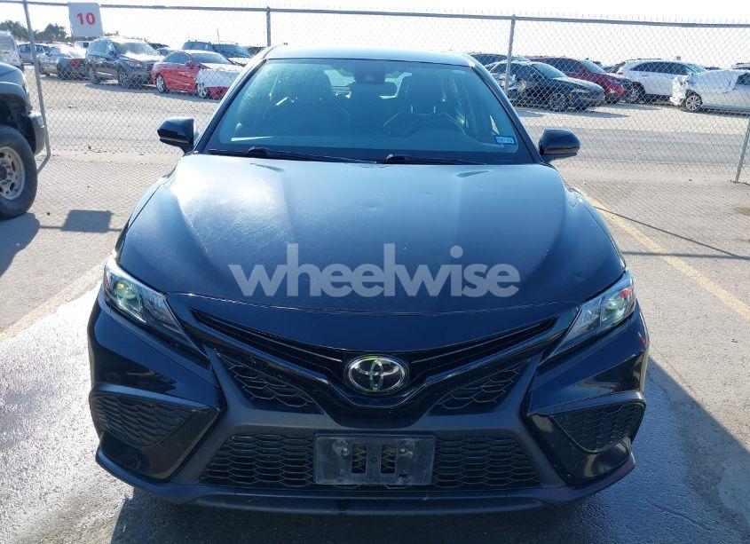 Photo 12 of 2021 Toyota Camry SE (VIN 4T1G11AK5MU607829)