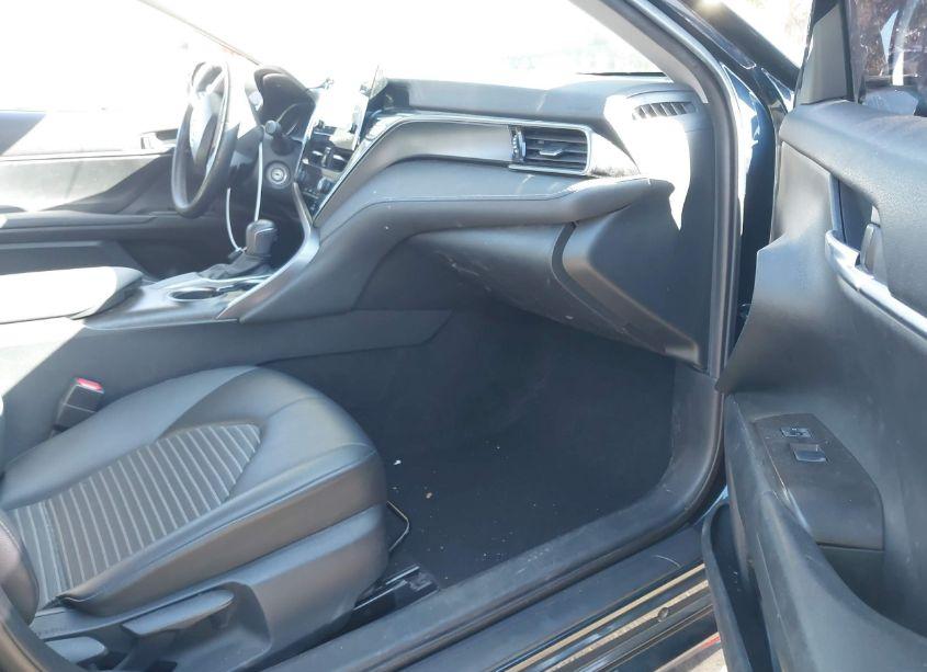 Photo 5 of 2021 Toyota Camry SE (VIN 4T1G11AK5MU611833)