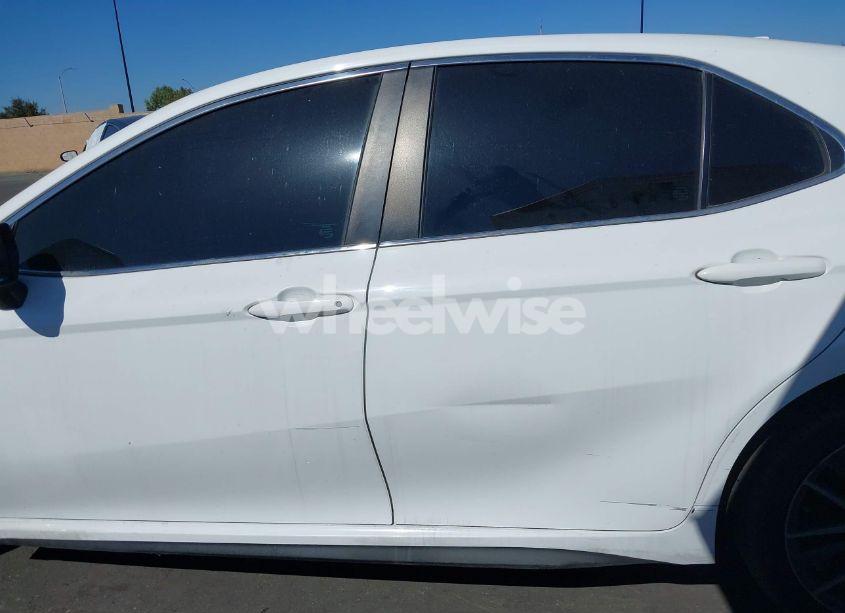 Photo 15 of 2022 Toyota Camry SE (VIN 4T1G11AK5NU053628)