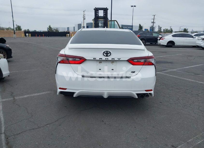 Photo 17 of 2022 Toyota Camry SE (VIN 4T1G11AK5NU053628)