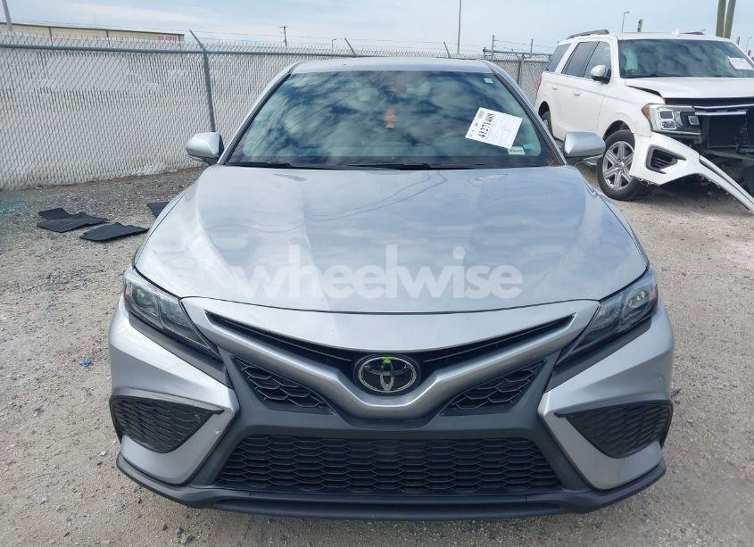 Photo 13 of 2022 Toyota Camry SE (VIN 4T1G11AK5NU065178)