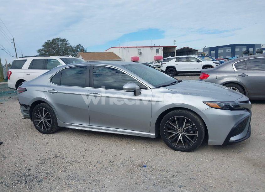 Photo 14 of 2022 Toyota Camry SE (VIN 4T1G11AK5NU065178)