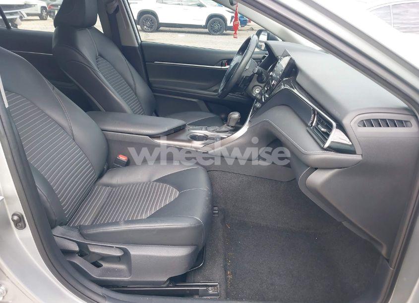 Photo 5 of 2022 Toyota Camry SE (VIN 4T1G11AK5NU065178)