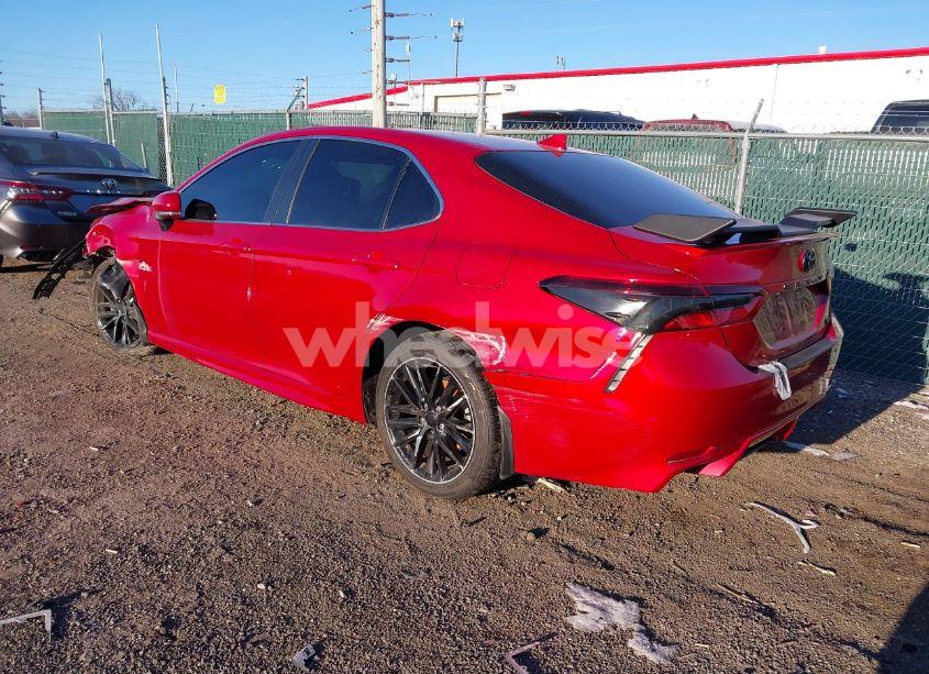 Photo 3 of 2022 Toyota Camry SE (VIN 4T1G11AK5NU069957)